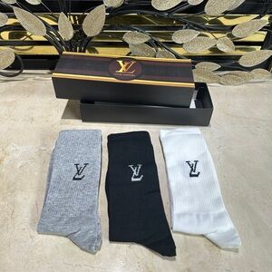 Louis Vuitton Gray, Black & White Ribbed Logo Crew Socks - 3 Pack